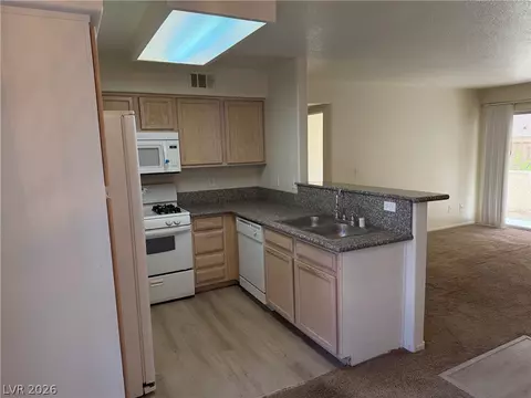 5259 Caspian Springs Dr #103, Las Vegas, NV 89120