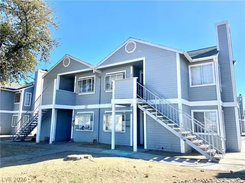 1872 Cosmic Dr, Las Vegas, NV 89115