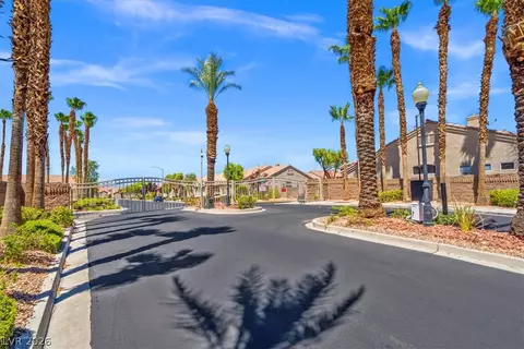 9641 Meeks Bay Ave, Las Vegas, NV 89148