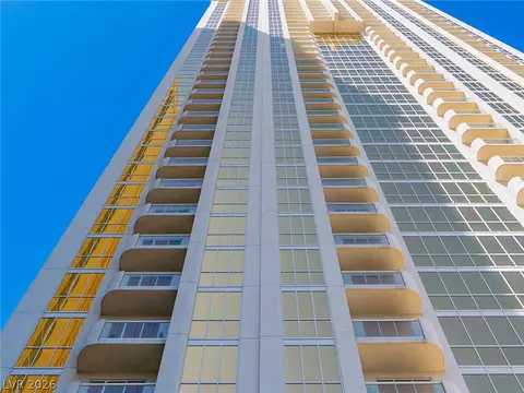 135 E Harmon Ave #2104, Las Vegas, NV 89109