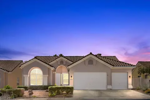 8629 Desert Bird Dr, Las Vegas, NV 89145
