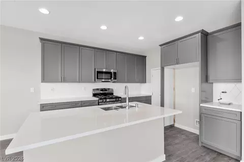 10513 Tranquil Cove Ct, Las Vegas, NV 89179