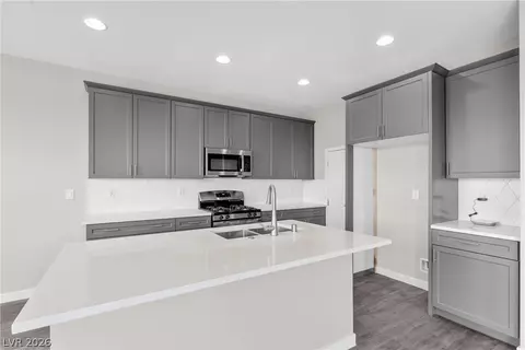 10513 Tranquil Cove Ct, Las Vegas, NV 89179