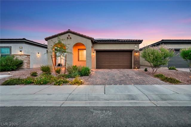 140 Royal Cascade Ave, Henderson, NV 89011