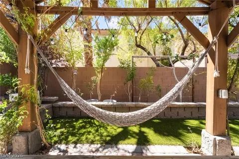 8169 Hafner St, Las Vegas, NV 89178