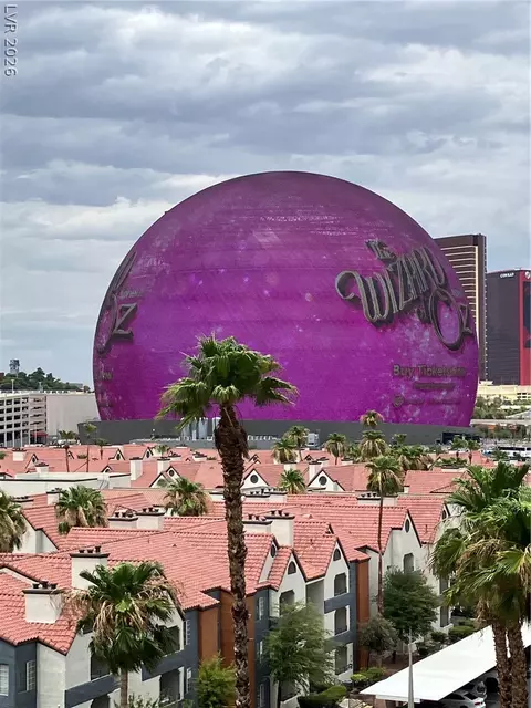 1 Hughes Center Dr #603, Las Vegas, NV 89169