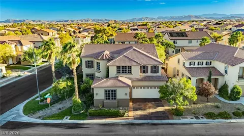 7427 Tomahawk Bend Ave, Las Vegas, NV 89113