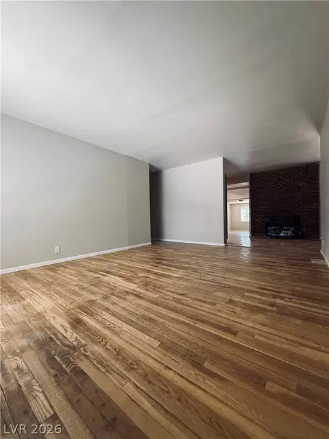 Living - 43 Connors Ct, Ely, NV 89301 photo 3 of 7