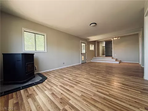 Living - 43 Connors Ct, Ely, NV 89301 photo 6 of 7