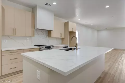 1871 S Manzanita Dr, Pahrump, NV 89048
