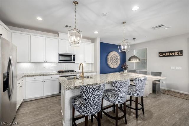 120 Alamere Falls Dr, Las Vegas, NV 89138