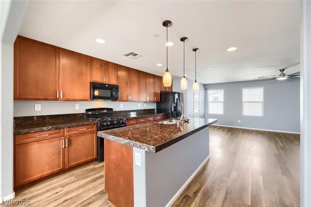 9050 W Tropicana Ave #1043, Las Vegas, NV 89147