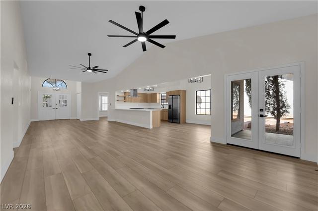 5336 Singing Hills Dr, Las Vegas, NV 89130