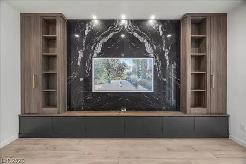8971 Coastal Oaks St, Las Vegas, NV 89166