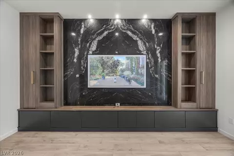 8971 Coastal Oaks St, Las Vegas, NV 89166