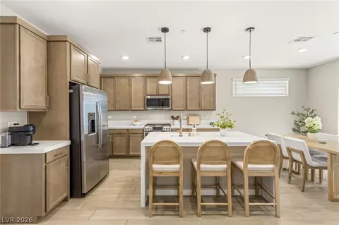 10449 Smokey Mariposa Ave, Las Vegas, NV 89166