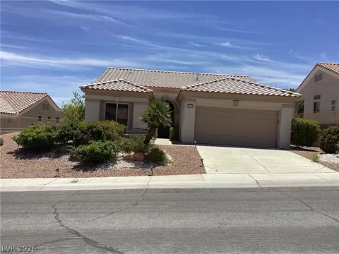 10413 Longwood Dr, Las Vegas, NV 89134