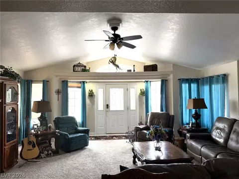 Entry Way - 790 Avenue L, Ely, NV 89301 photo 2 of 5