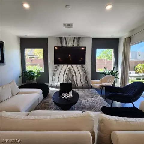 6135 Amber View St, Las Vegas, NV 89135