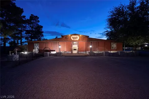 8213 Rancho Destino Rd, Las Vegas, NV 89123