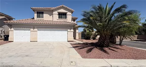 4520 Grand Rock Dr, North Las Vegas, NV 89081