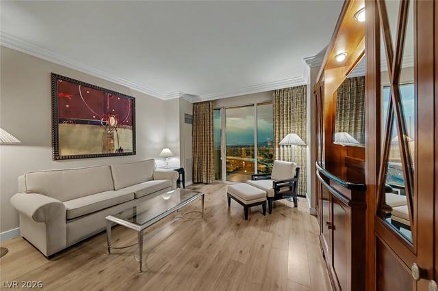 135 E Harmon Ave #1020, Las Vegas, NV 89109