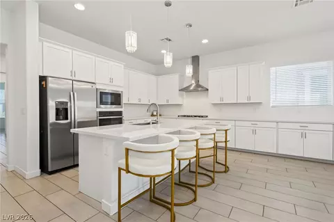 10205 Tumbaga St, Las Vegas, NV 89183