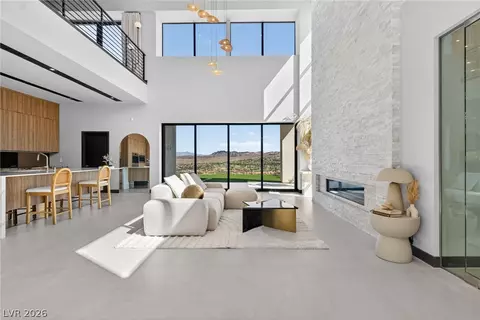 38 Sand Star Ln, Henderson, NV 89011