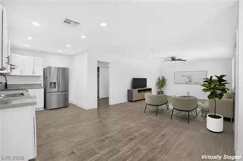 617 N 11th St, Las Vegas, NV 89101