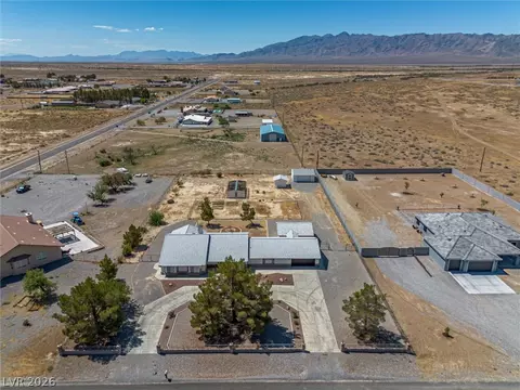 1801 Labrador St, Pahrump, NV 89048