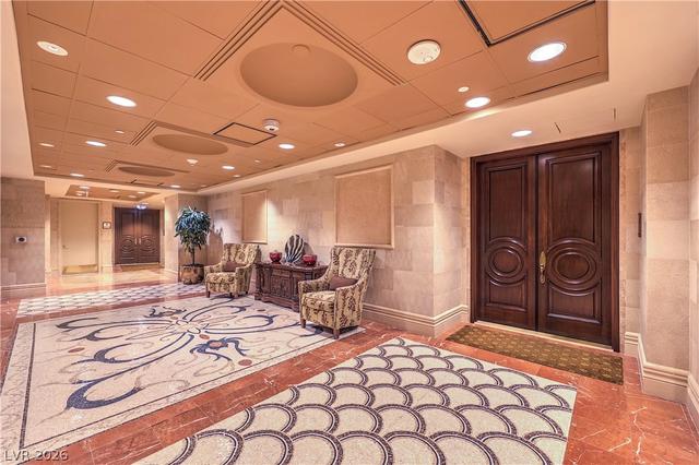 9101 Alta Dr #12, Las Vegas, NV 89145