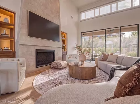 4 El Macero Ct, Henderson, NV 89052