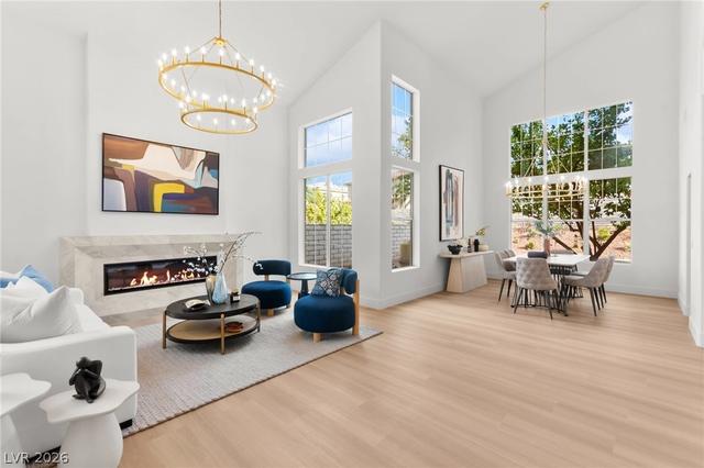 2511 Hacker Dr, Henderson, NV 89074