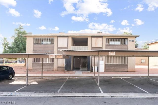 4580 Carriage Park Dr, Las Vegas, NV 89121