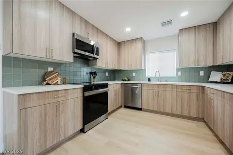 1909 Griffith Ave, Las Vegas, NV 89104