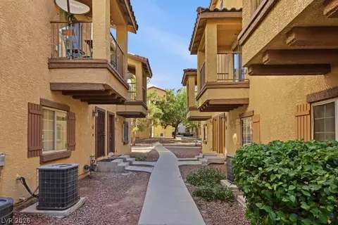 5935 Nuevo Leon St #7, North Las Vegas, NV 89031