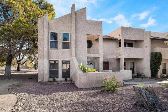 3929 S Torrey Pines Dr, Las Vegas, NV 89103