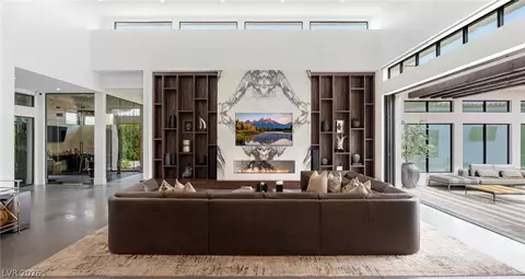 69 Olympia Canyon Way, Las Vegas, NV 89141