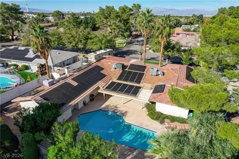 3689 N Rosecrest Cir, Las Vegas, NV 89121