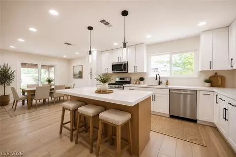 5630 Neosho St, Las Vegas, NV 89120