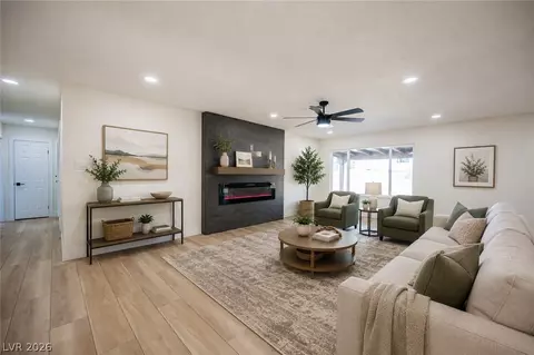 5630 Neosho St, Las Vegas, NV 89120