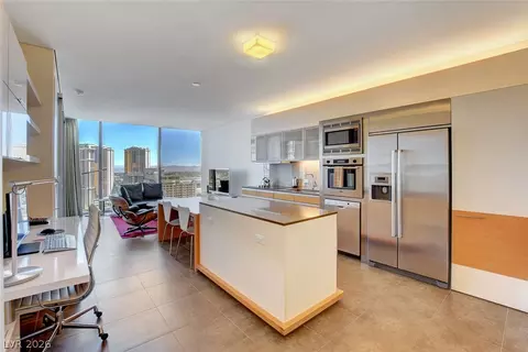 3722 Las Vegas Blvd #1904, Las Vegas, NV 89158