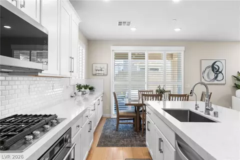 10649 Valletta Ave, Las Vegas, NV 89166