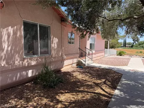 1021 Bourbon St, Pahrump, NV 89048