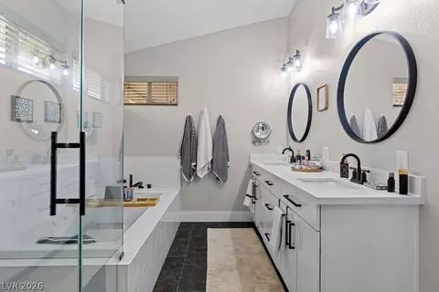 Bath - 104 Mint Orchard Dr, Henderson, NV 89002 photo 1 of 3