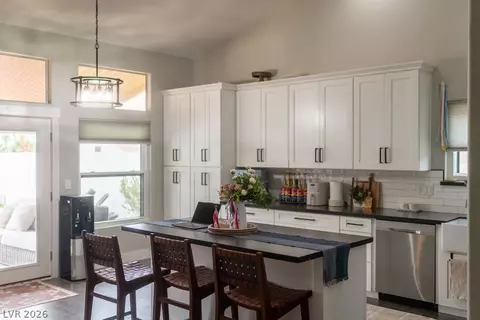 Kitchen - 104 Mint Orchard Dr, Henderson, NV 89002 photo 6 of 6