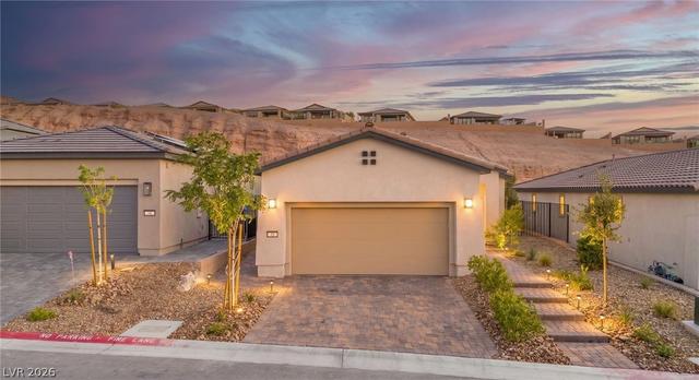 72 Crimson Cactus Ave, Henderson, NV 89011
