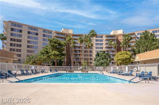 205 E Harmon Ave #223, Las Vegas, NV 89169