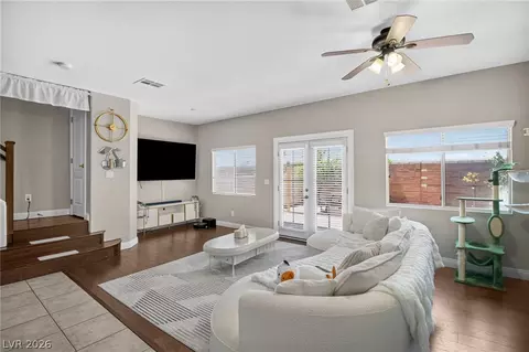 6749 Lookout Lodge Ln #2, North Las Vegas, NV 89084