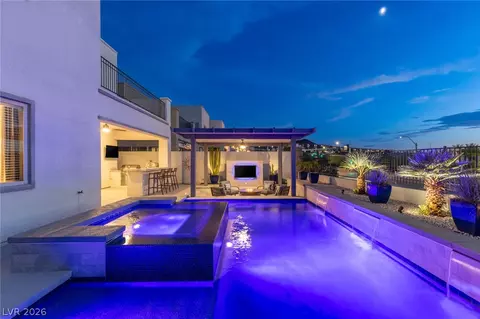 743 Glowing Horizon St, Henderson, NV 89052